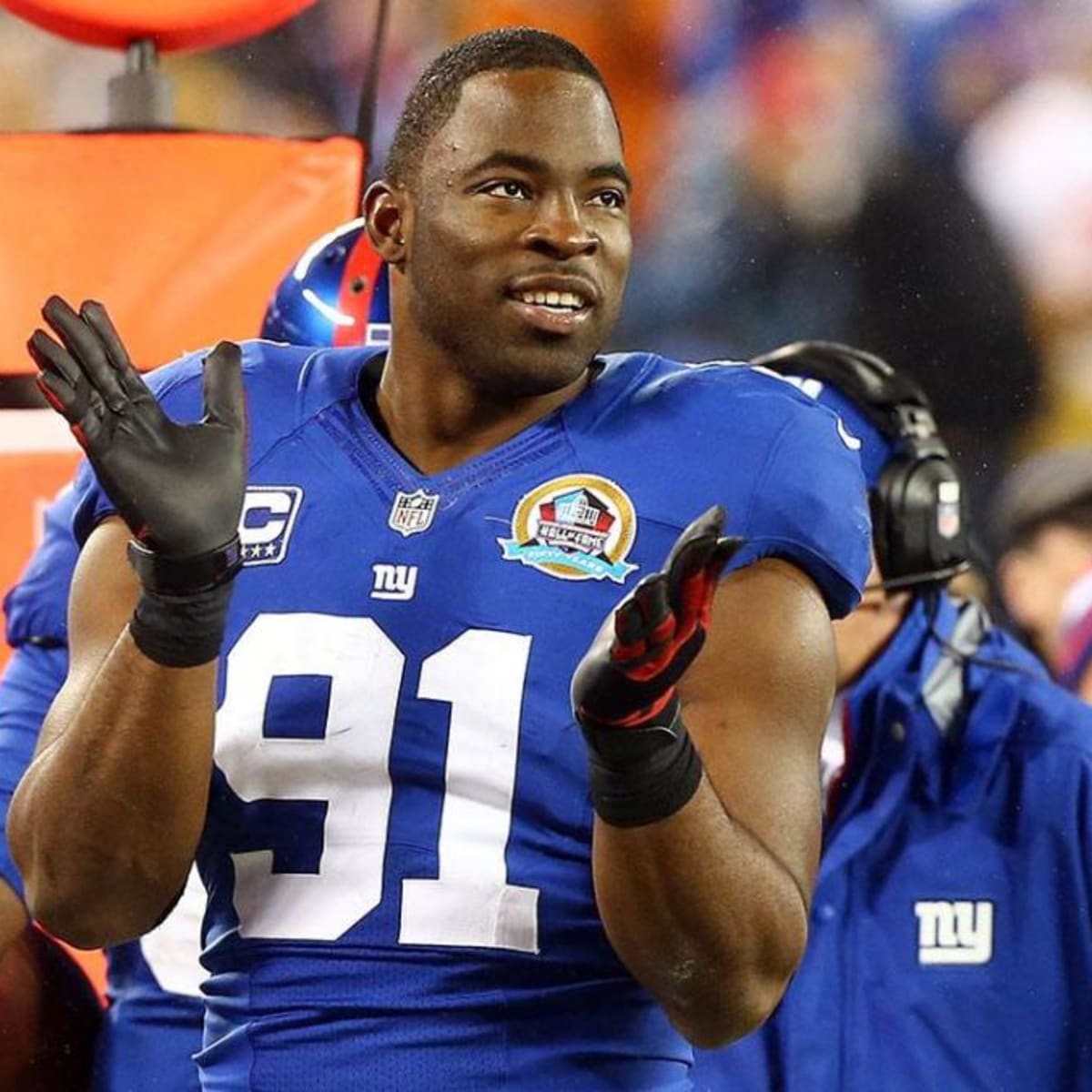 Giants: Justin Tuck to sign one-day contract to retire with team - Sports  Illustrated