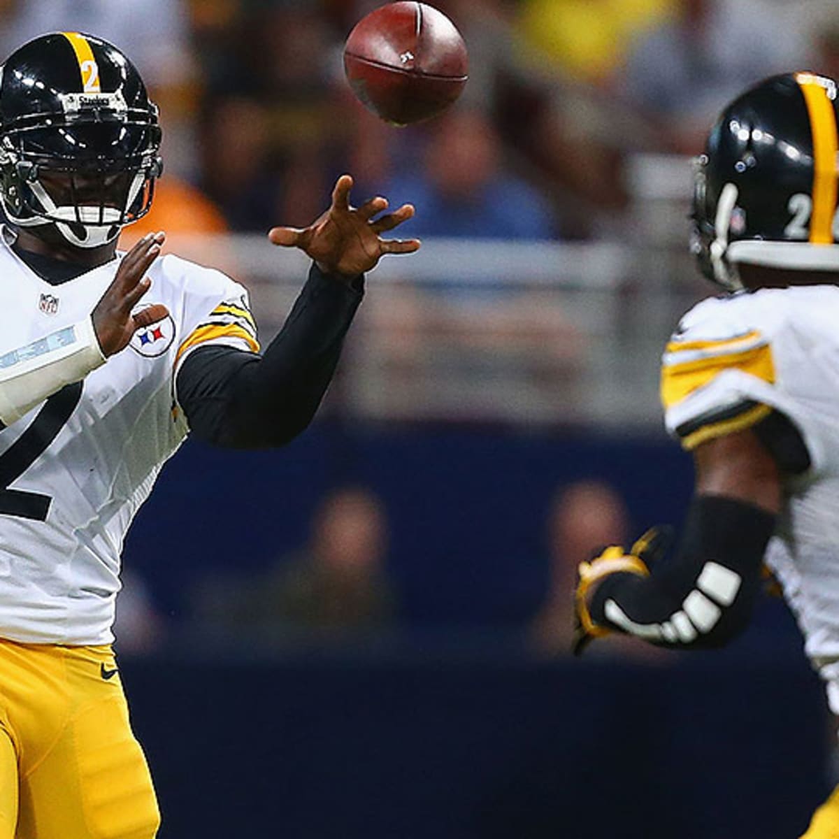 Mike Vick hits Darrius Heyward-Bey for first TD pass as Steeler