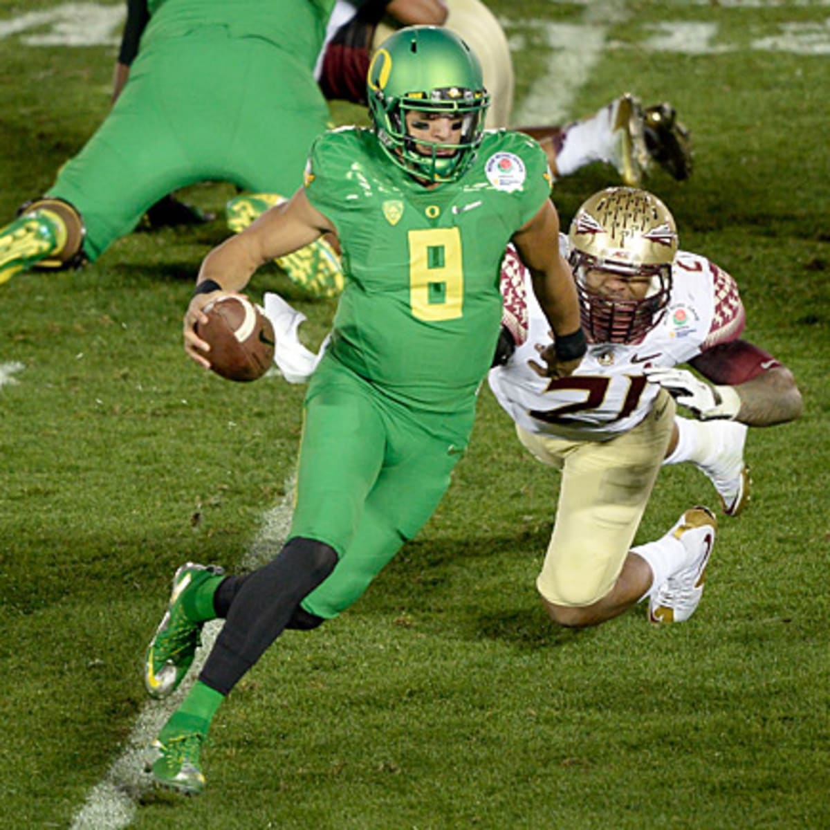 Henderson: Oregon freshman QB Marcus Mariota plays like a