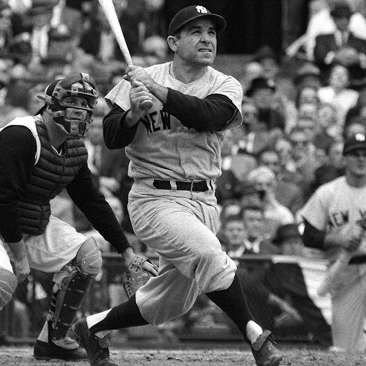 Yogi Berra Signed Authentic Full Size New York Yankees Batting