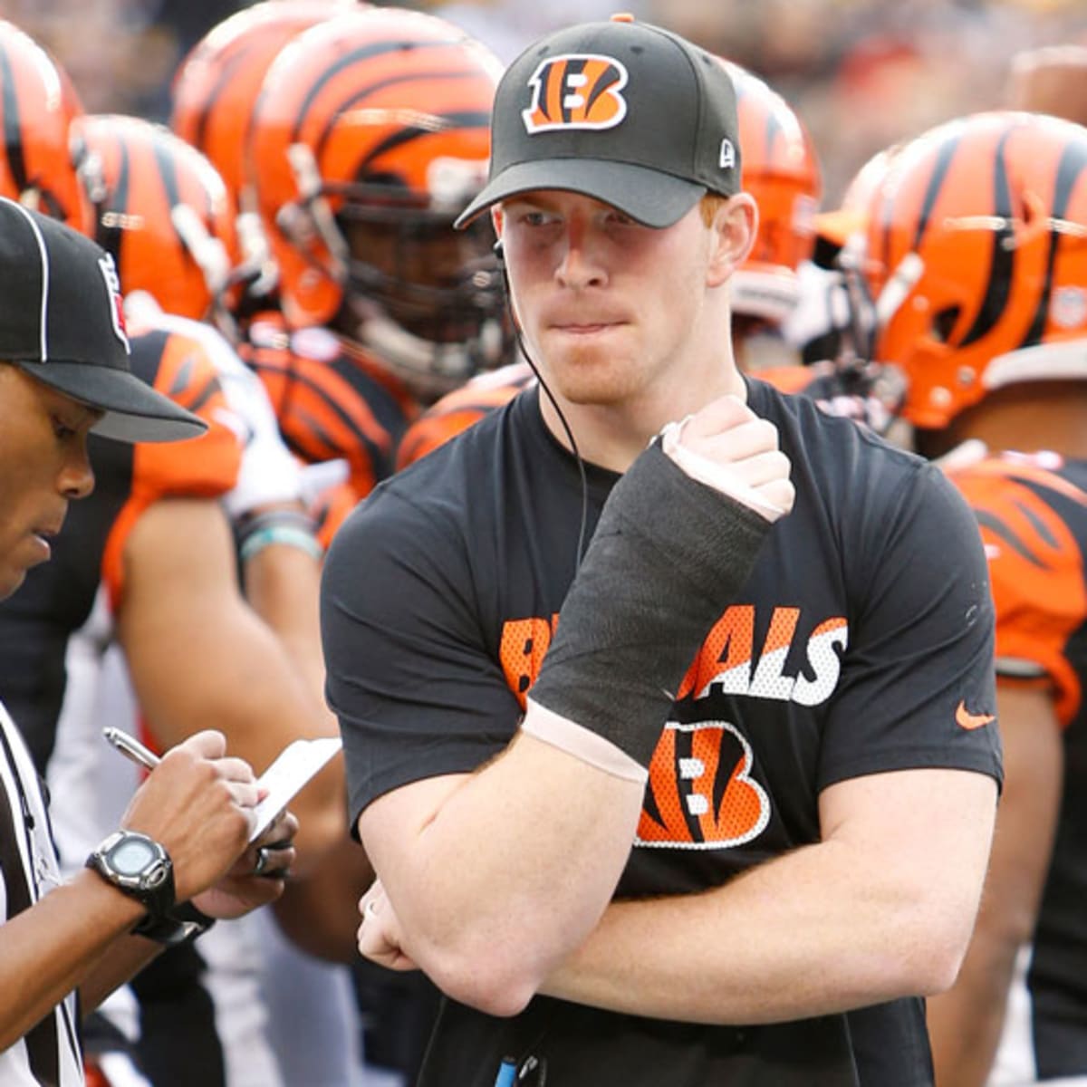 Andy Dalton Injury: Bengals quarterback injures thumb, 2015 playoff status  uncertain - Baltimore Beatdown