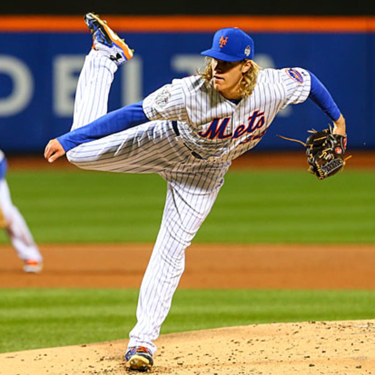 New York Mets video: Noah Syndergaard breaks bat on swing and miss
