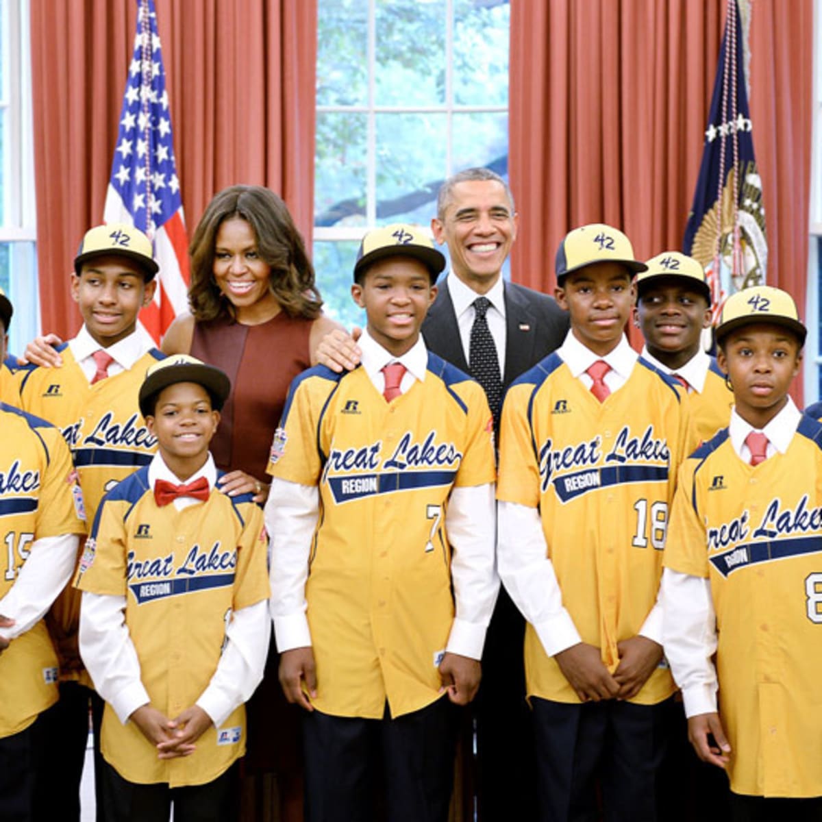 Chicago celebrates US Champions Jackie Robinson West after Little