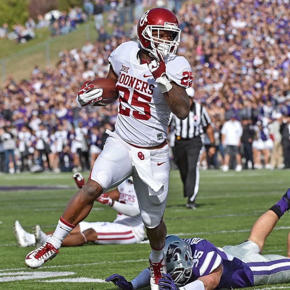 Oklahoma running back joe mixon hi-res stock photography and