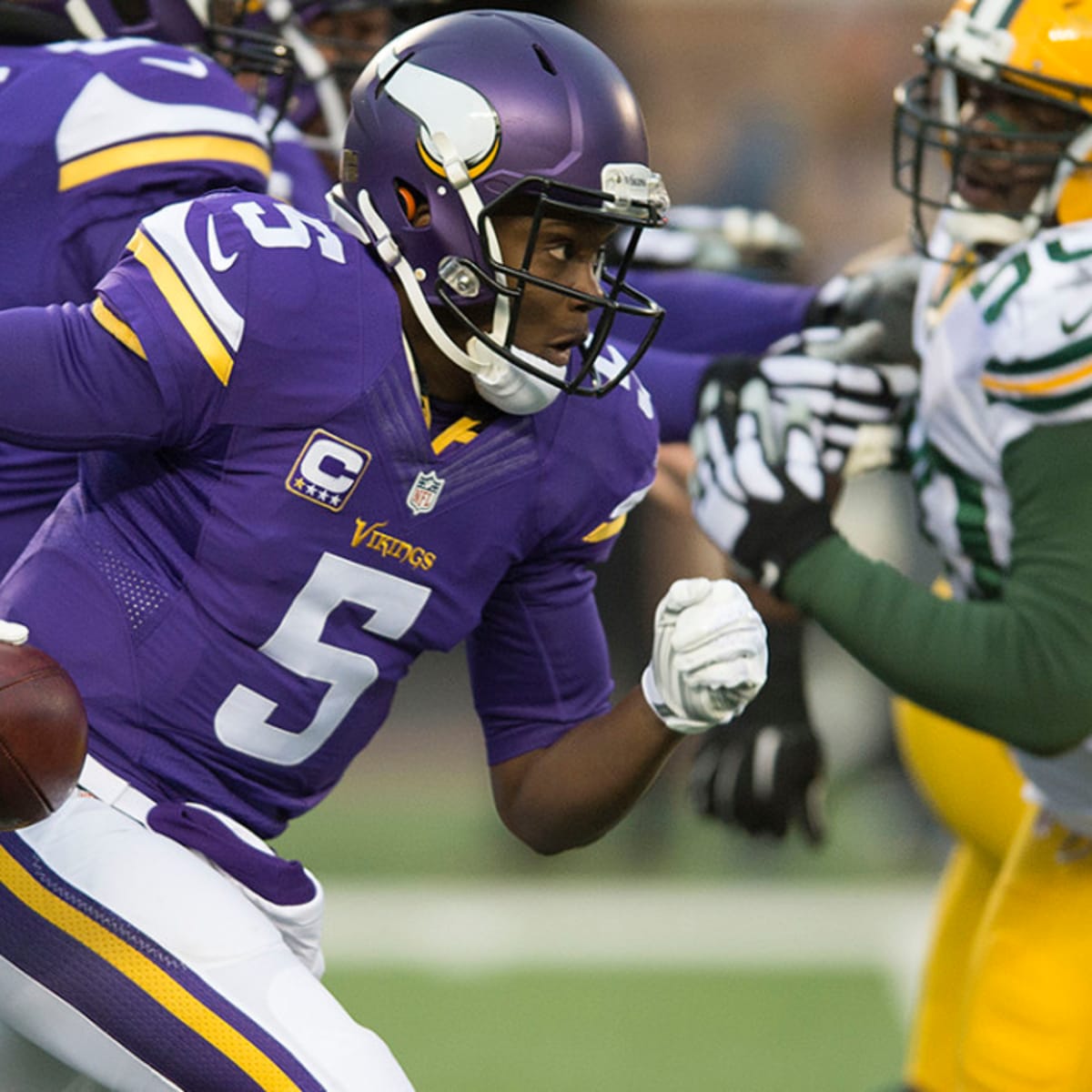 Packers slam Vikings at Lambeau