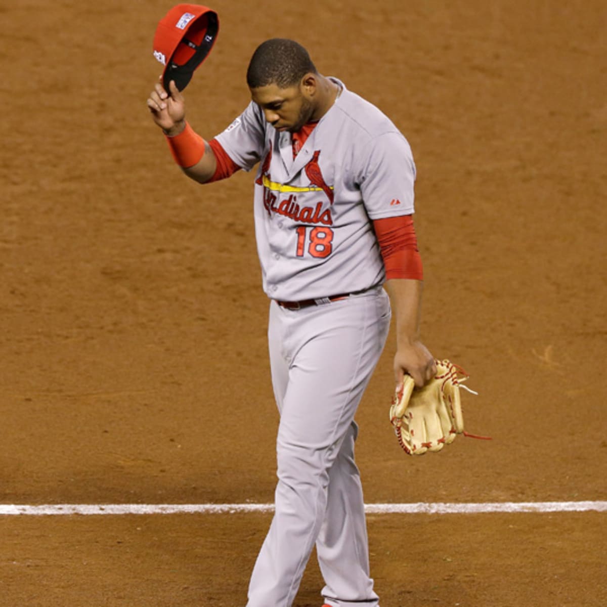 Yordano Ventura honors late Cardinals OF Oscar Taveras as Royals