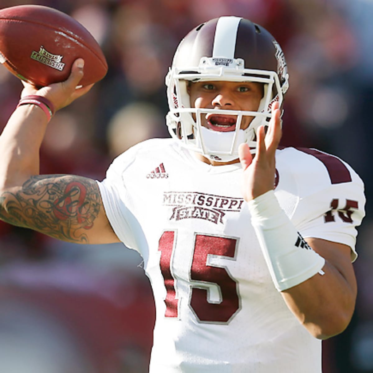 Mississippi State's Dak Prescott captures 2014 Conerly Trophy