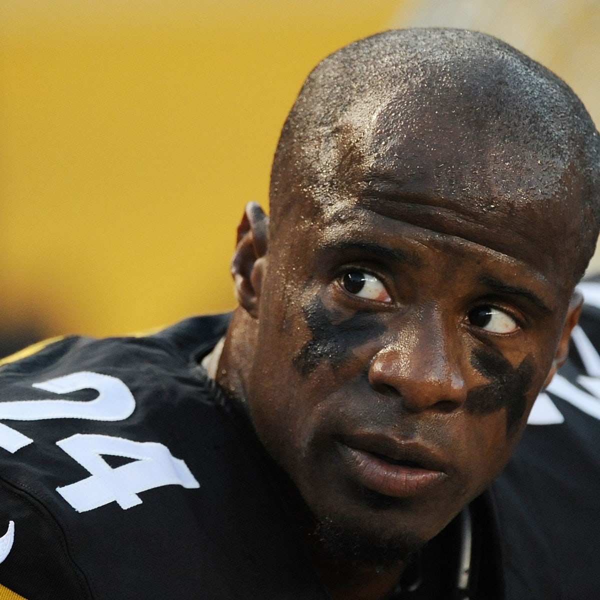 Steelers' Ike Taylor Remembers Powerful Gesture By A Veteran In His Rookie  Season