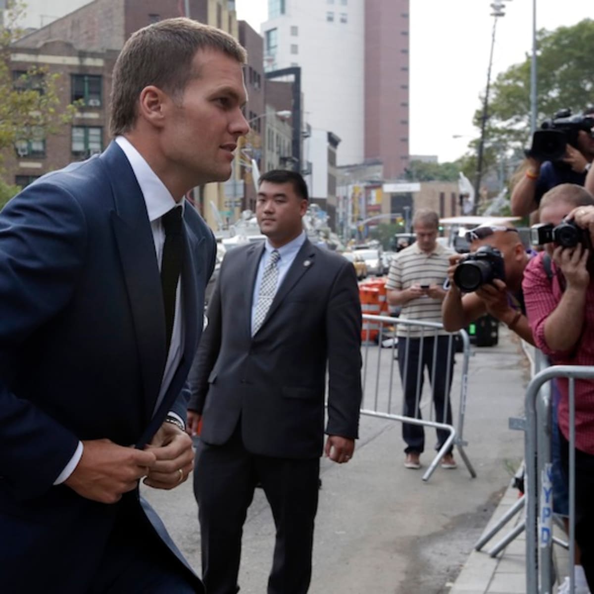 Tom Brady and NFL Fail to Reach Settlement in 'Deflate-Gate