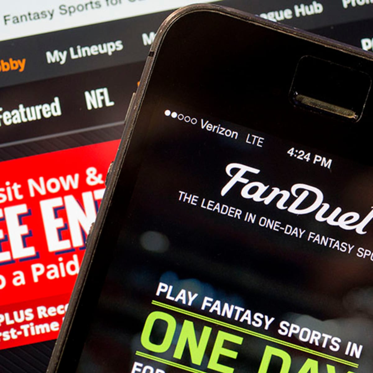 FanDuel, DraftKings Blitz for New Customers as NFL Season Starts - WSJ