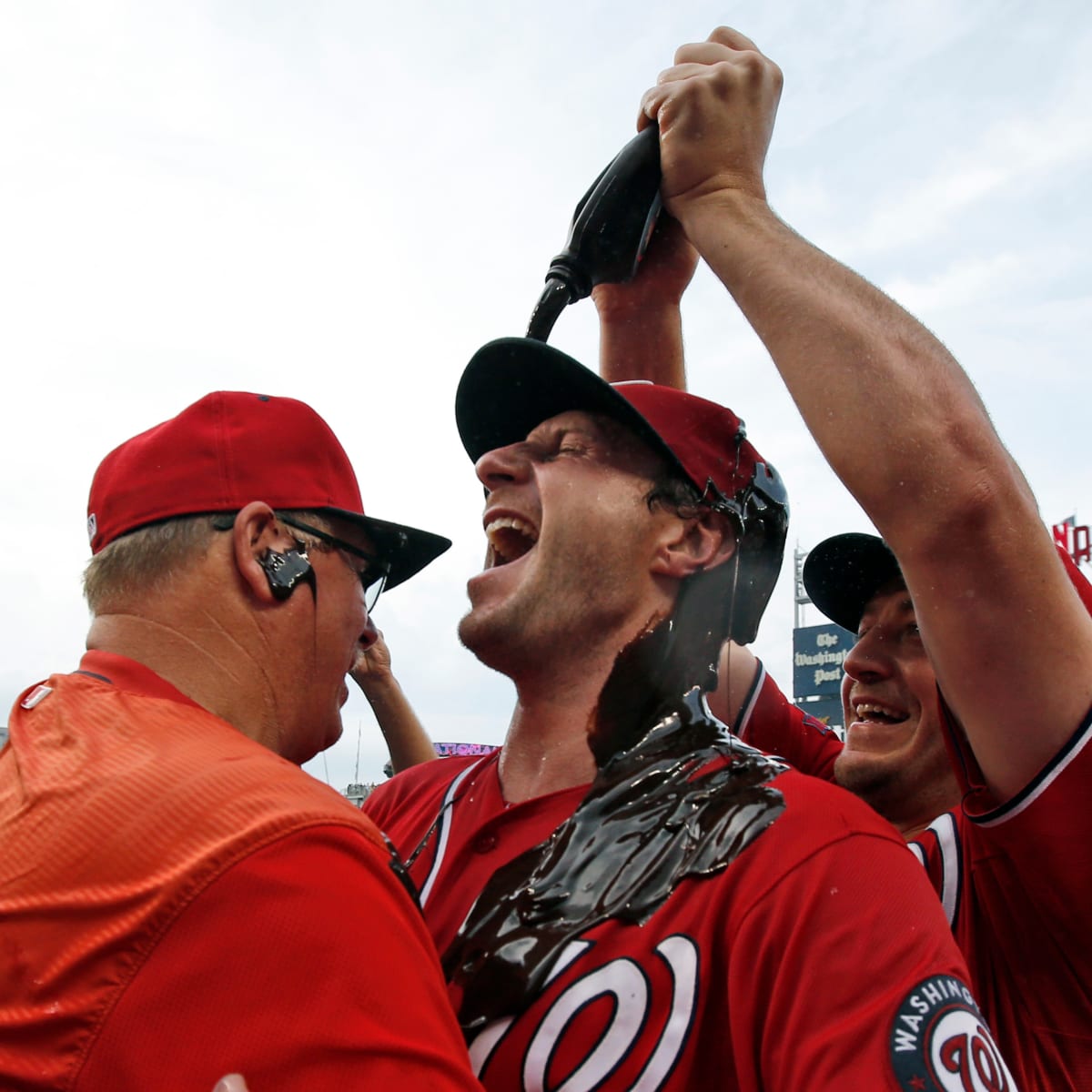 Who are Max Scherzer's parents, Jan and Brad Scherzer?