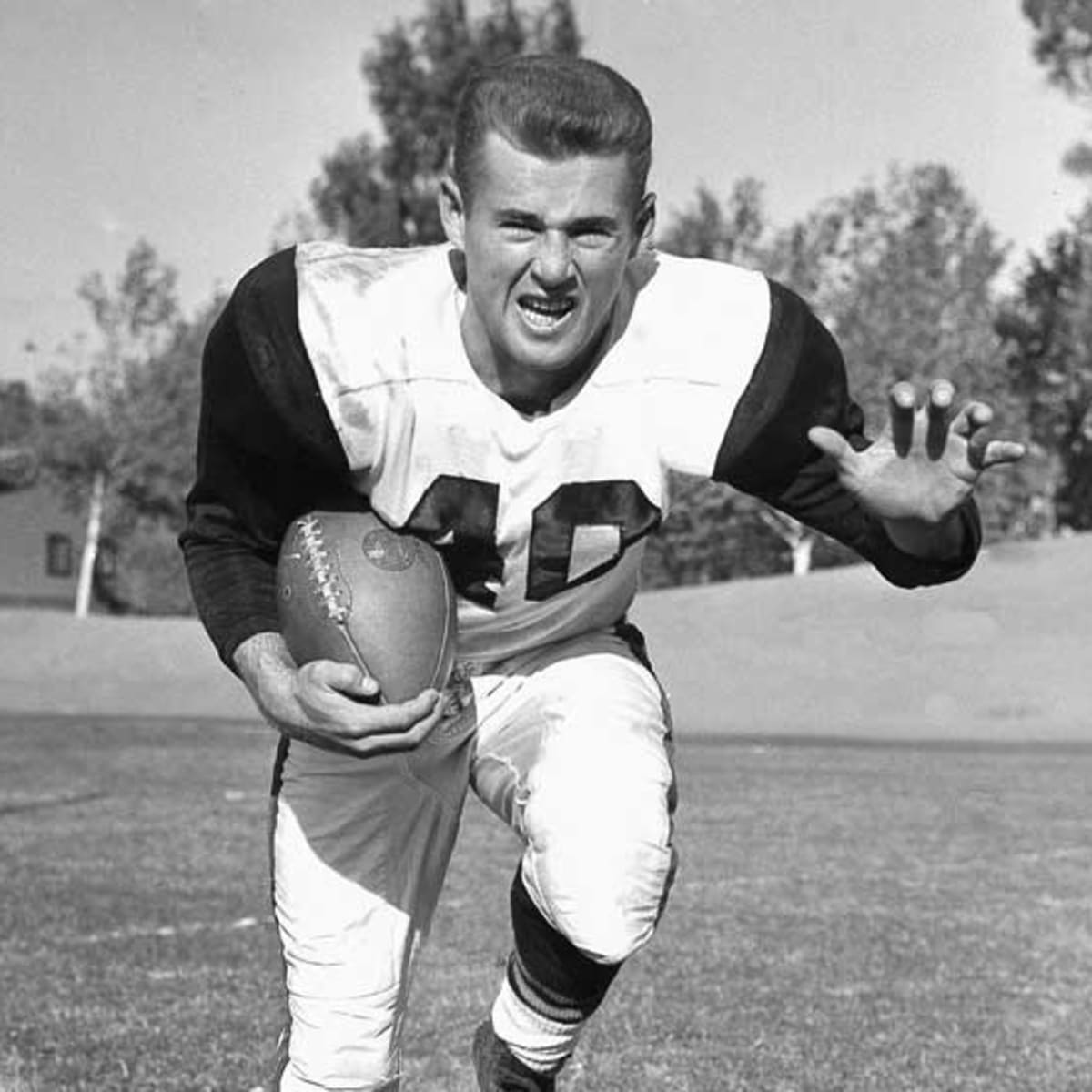 Eddie LeBaron, the diminutive 'Little General' of Dallas Cowboys, dies at 85  - Fort Worth Business Press