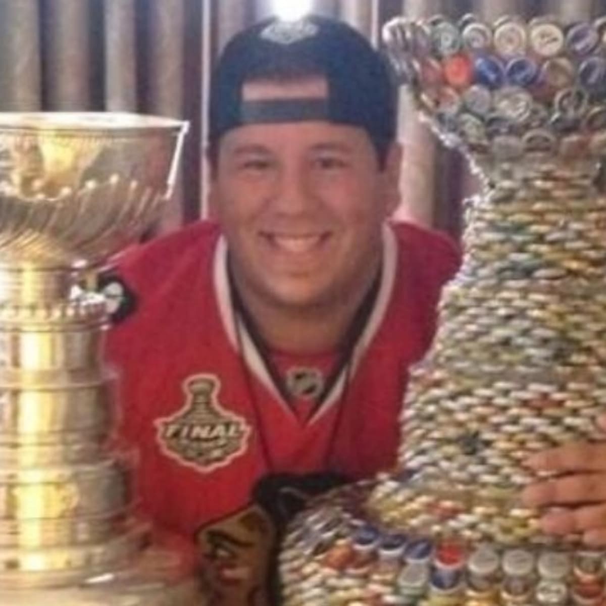 Jun 11, 2010 - Chicago, Illinois, U.S. - Fan carries fake Stanley cup on  Wacker Drive. Parade on Michigan Avenue to celebrate the Stanley Cup 2010  championship win of the Chicago Blackhawks