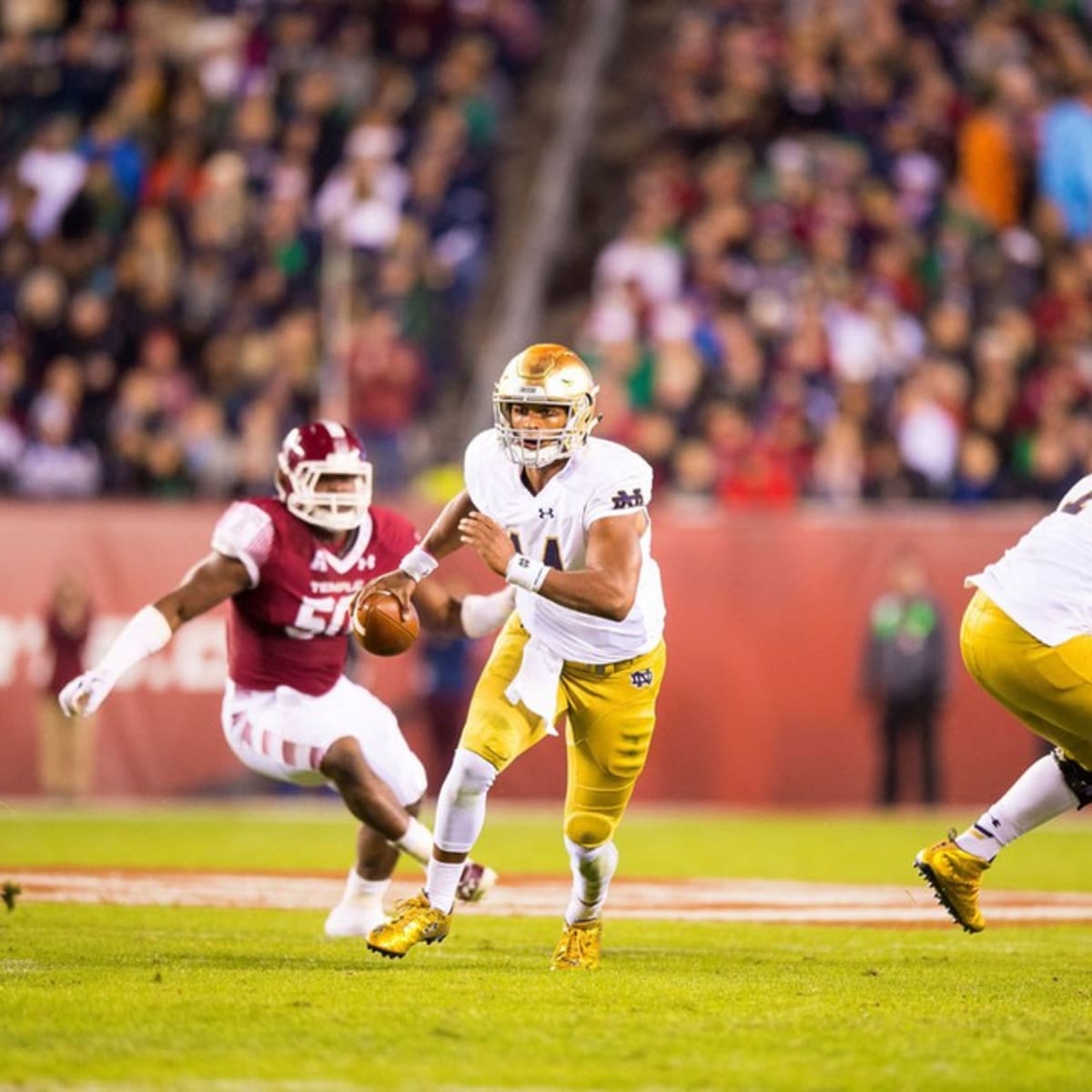 Notre Dame Football: The Case for DeShone Kizer