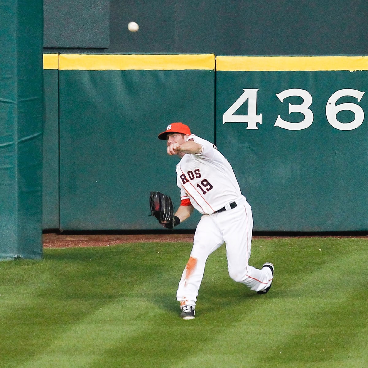 Houston Astros to remove centerfield hill, move fences in - Sports  Illustrated