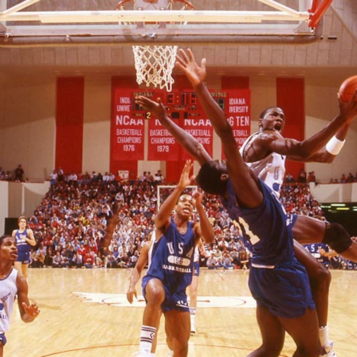What if Michael Jordan was drafted by the Rockets in 1984? - The Dream Shake