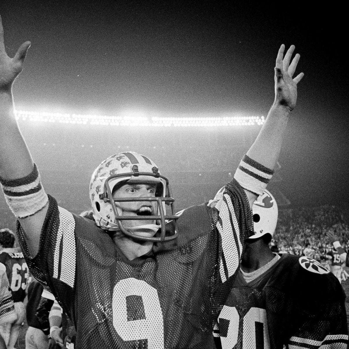 BYU will retire QB Jim McMahon's jersey on Oct. 3, induct him into