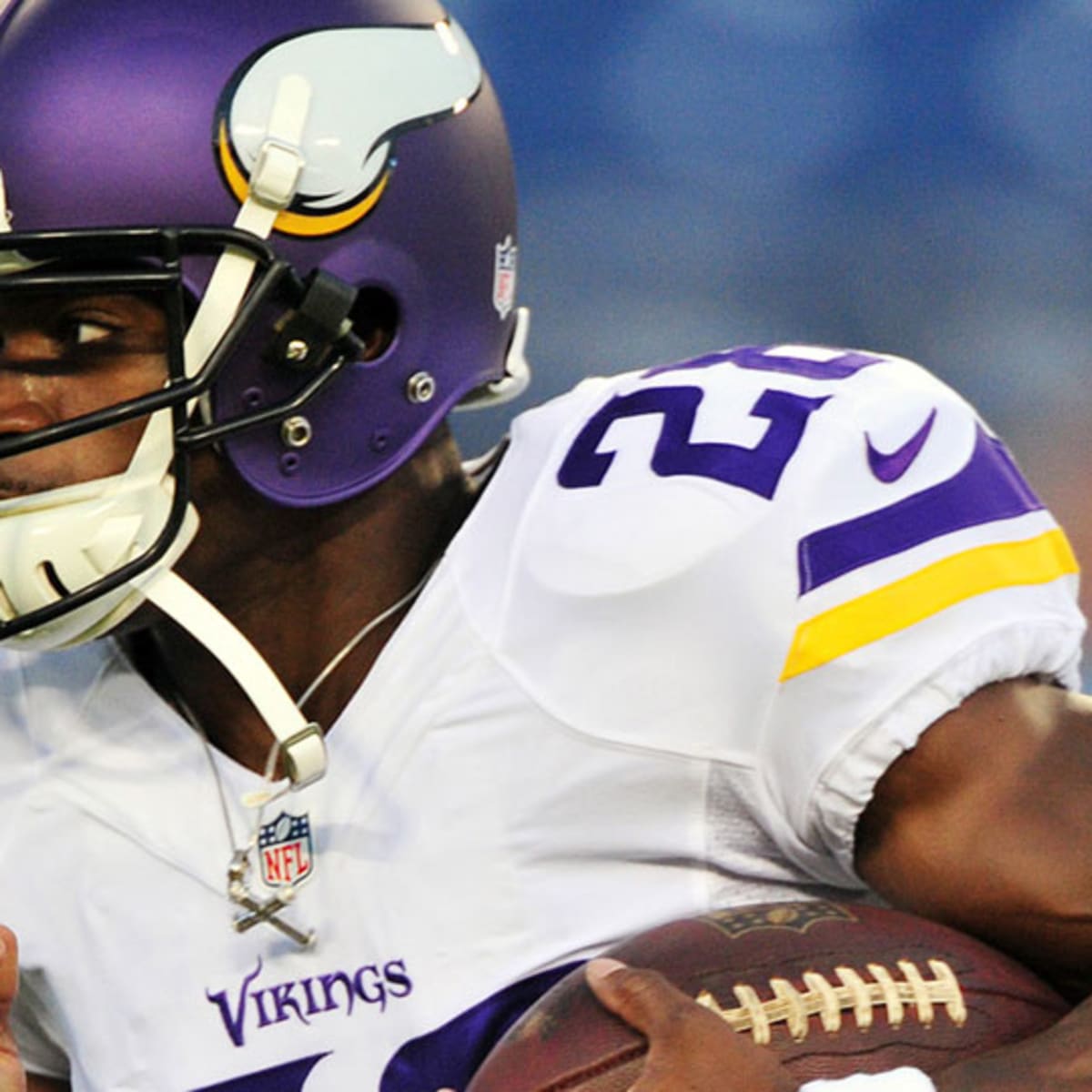 Minnesota Vikings' Adrian Peterson, Percy Harvin strike quickly