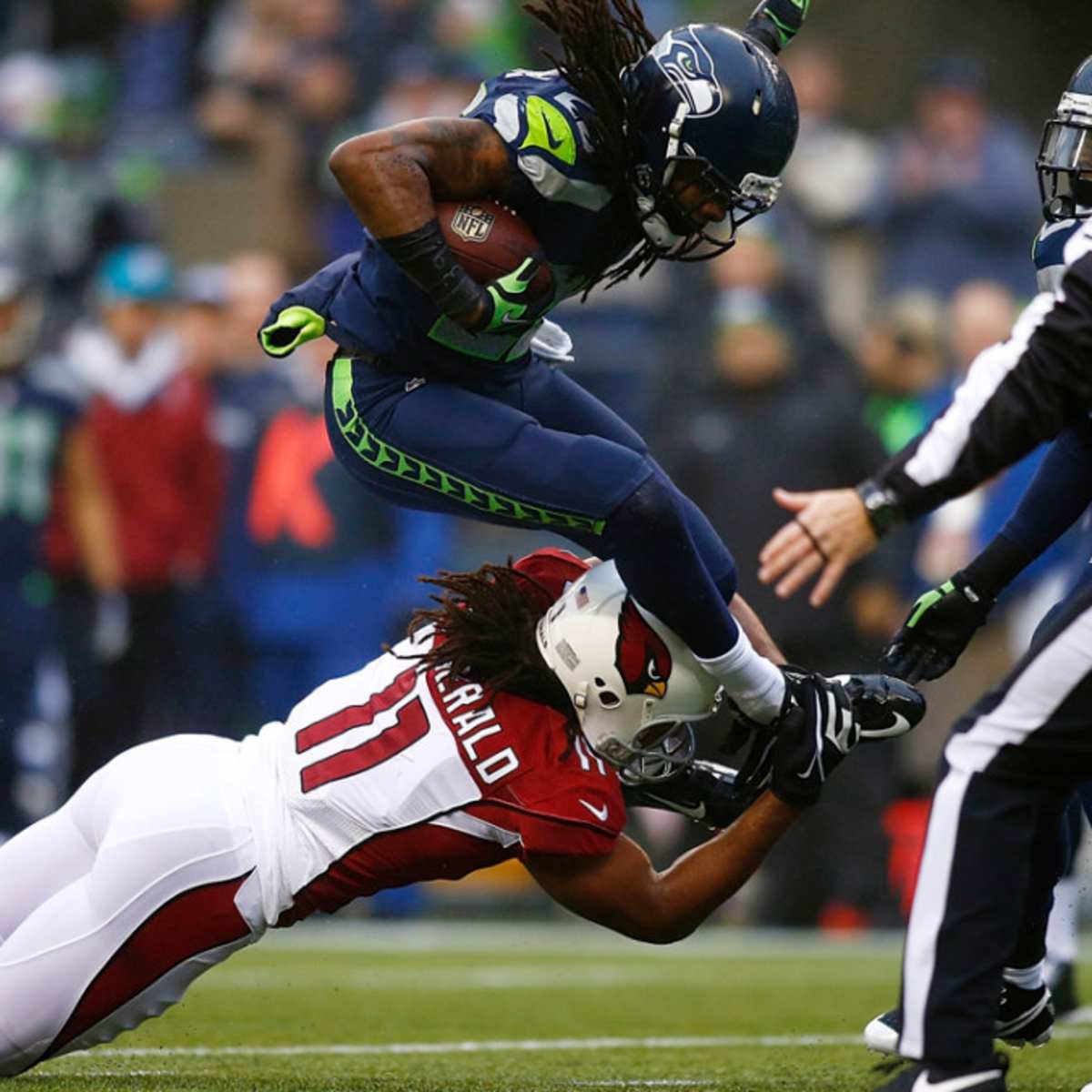 Larry Fitzgerald blocks Richard Sherman