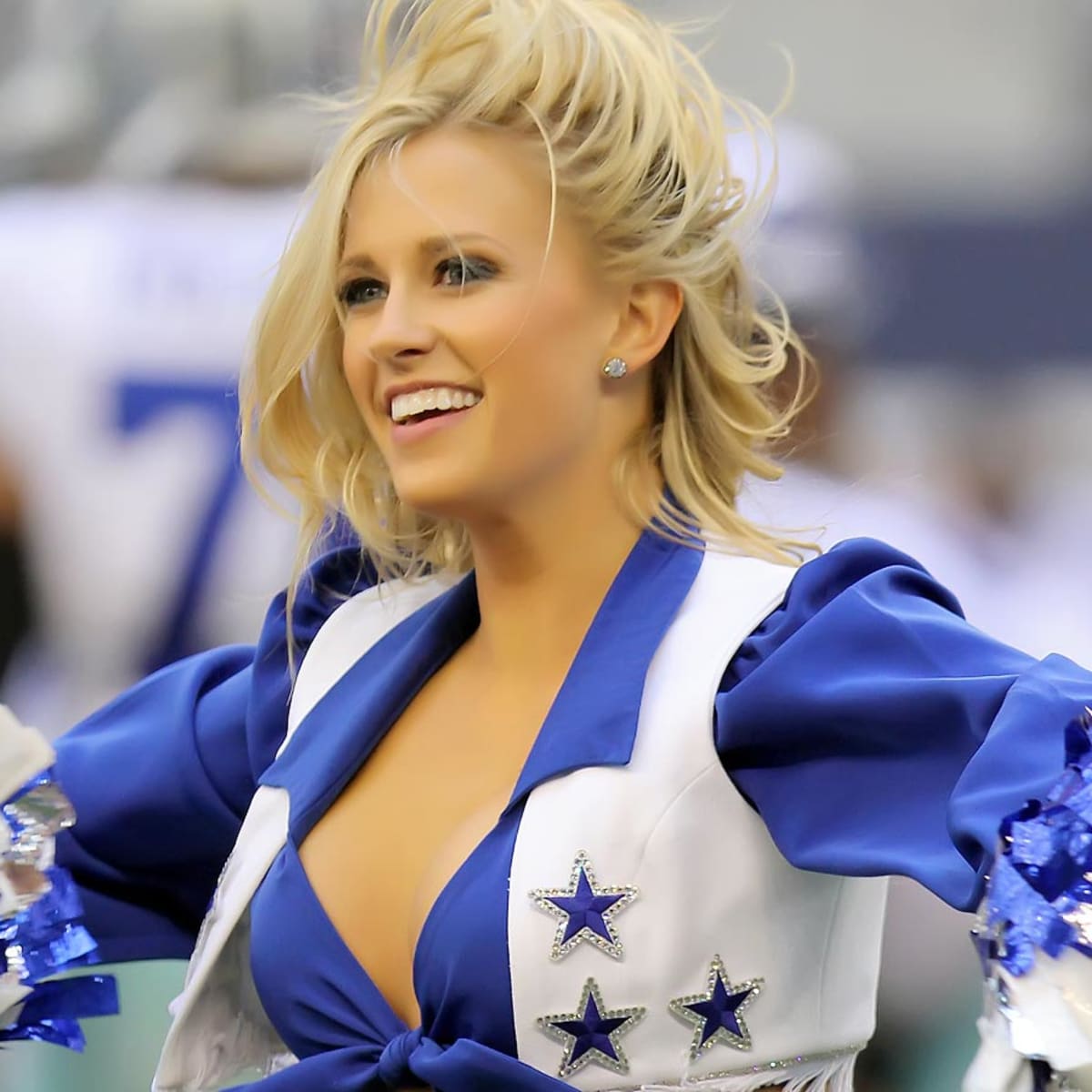 Cheerleader of the Week: Holly - Sports Illustrated