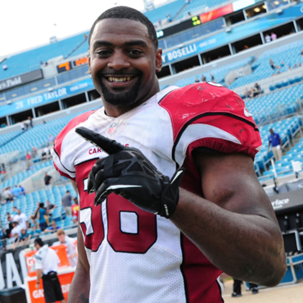 File:Karlos Dansby 2014 Browns Training Camp.jpg - Wikipedia