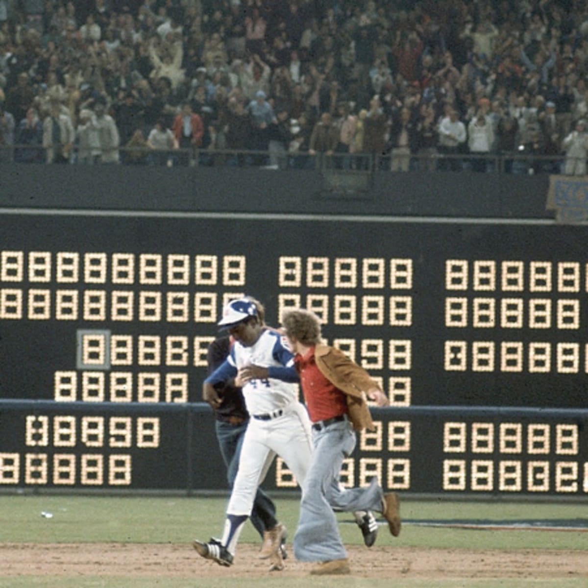 Hank Aaron's anguish leading up to record home run No. 715 - Los