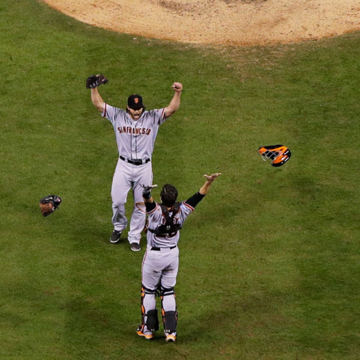 25 pictures of the Giants winning the 2014 World Series - McCovey