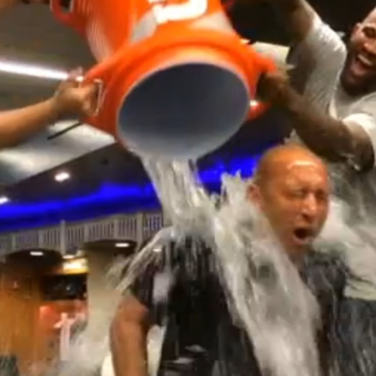 Derek Jeter takes Ice Bucket Challenge, passes to Michael Jordan