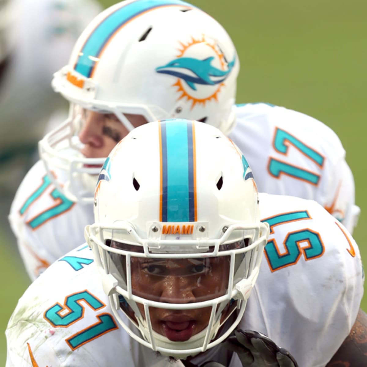 Miami Gardens, FL, USA. 8th Oct, 2017. Miami Dolphins center Mike Pouncey  (51) looks on as the offense struggled against the Titans. Miami Dolphins  vs. Tennessee Titans. Hard Rock Stadium, Miami Gardens