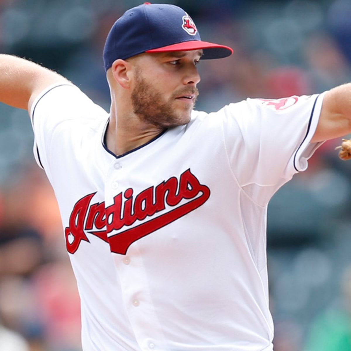 The Cardinals acquire Justin Masterson from the Indians