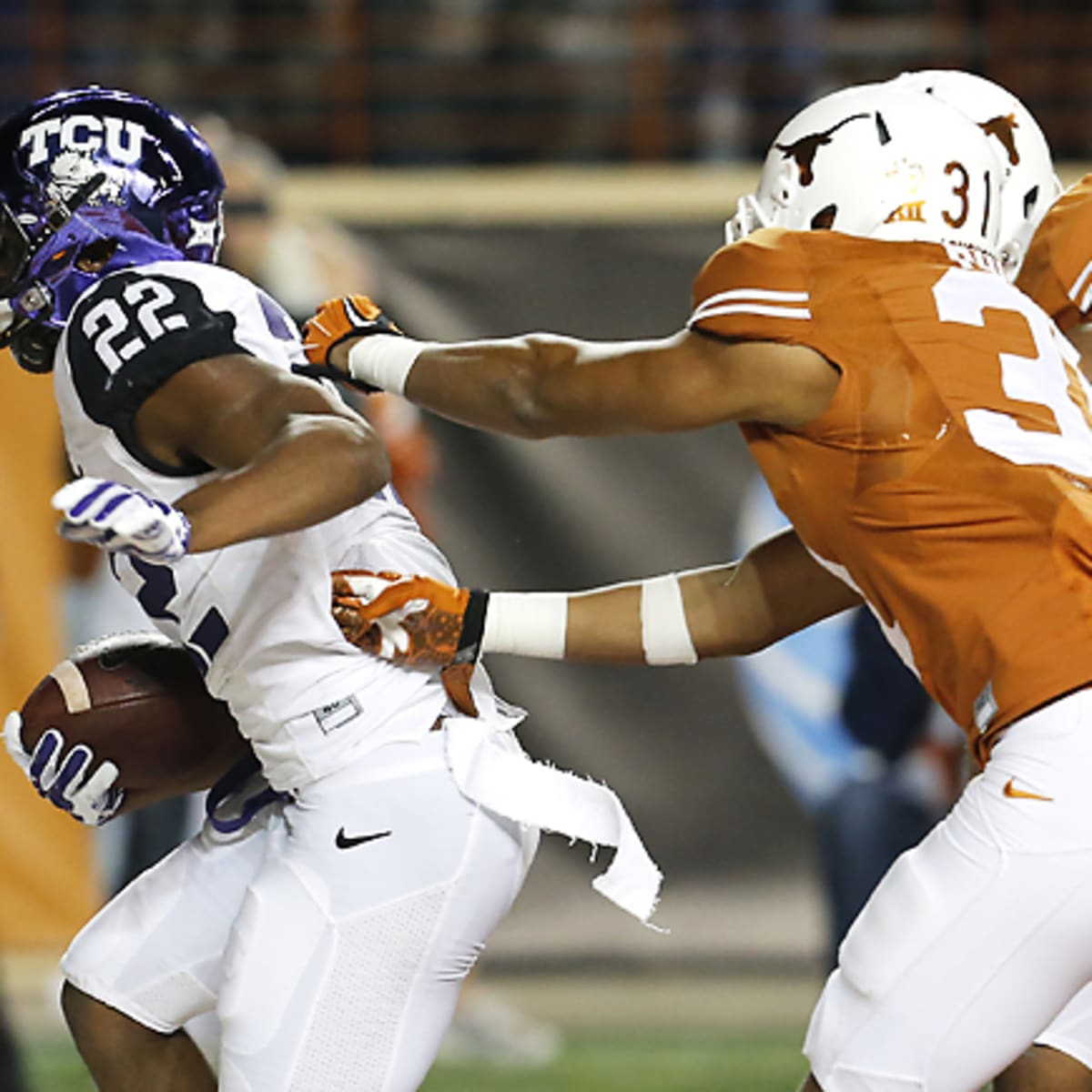 Texas Tech football alums: Sam Eguavoen has massive showing