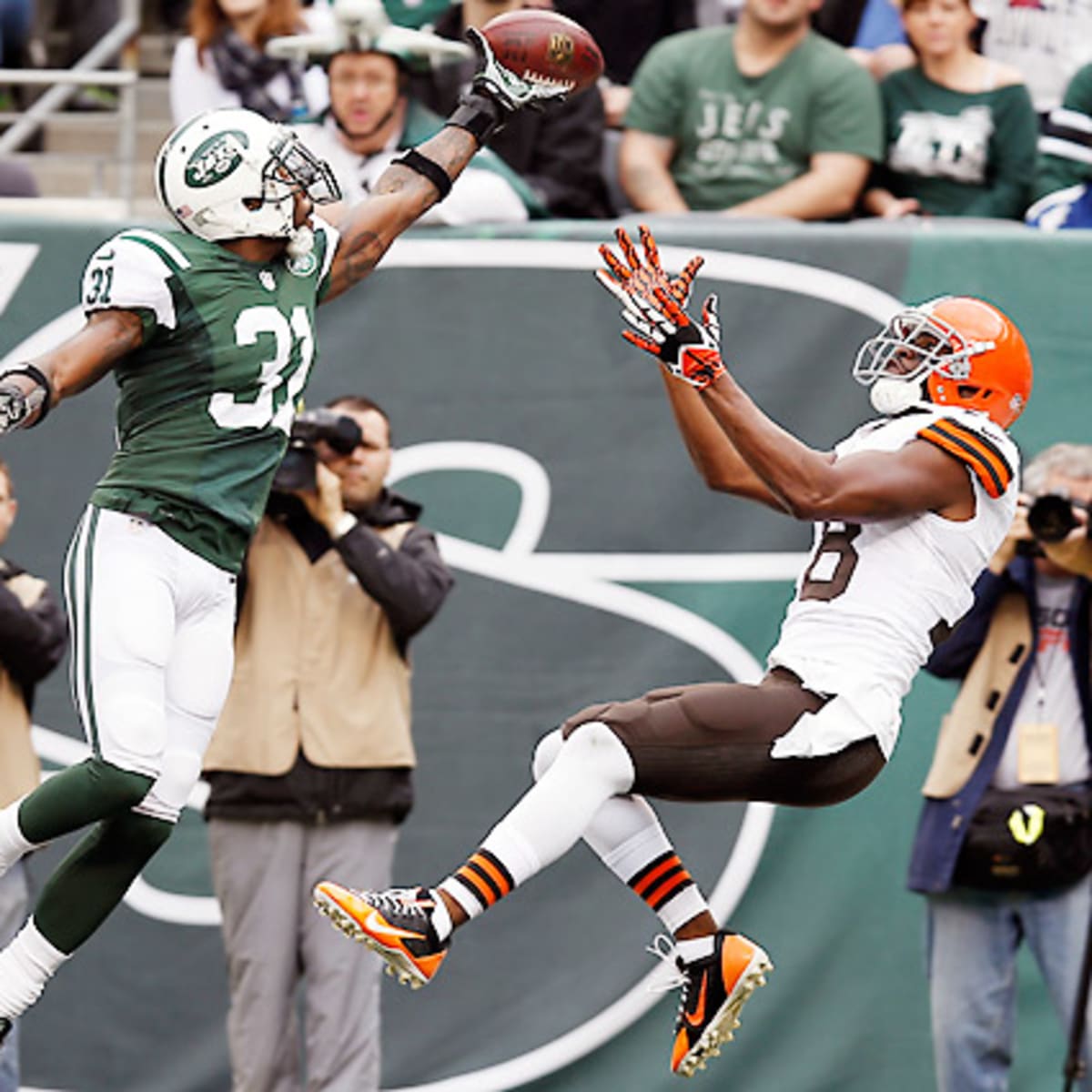 Jets' Darrelle Revis says Dee Miliner is 'very motivated this year'