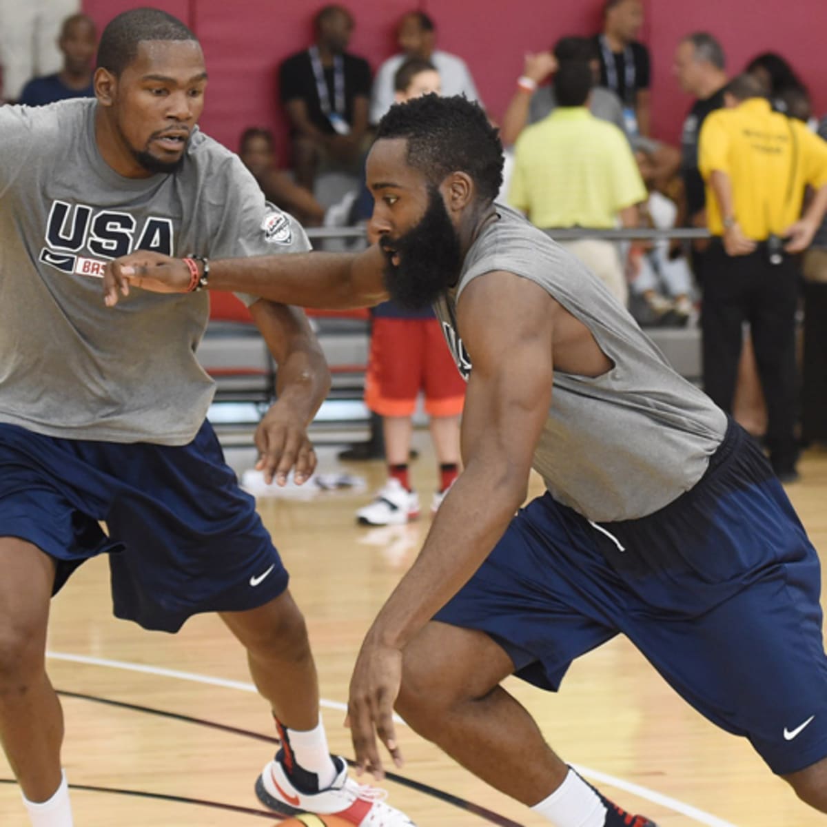 Rose, Kyrie to Alternate Starts For Team USA in World Cup