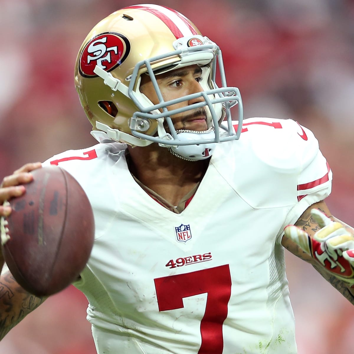 Kaepernick, 49ers stun Patriots