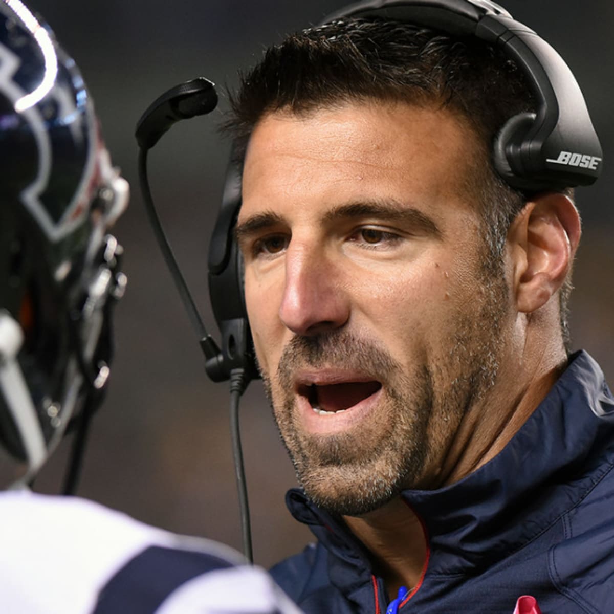 Burglars make off with Texans LB coach Mike Vrabel's Super Bowl rings