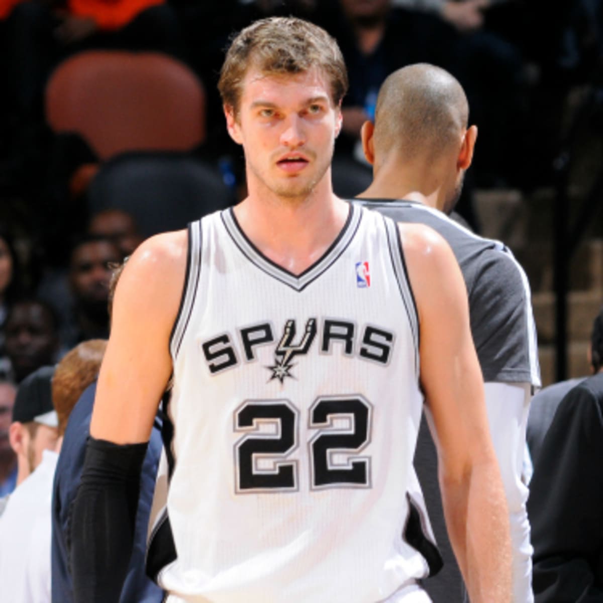 Spurs' Tiago Splitter out 3-5 weeks with sprained shoulder