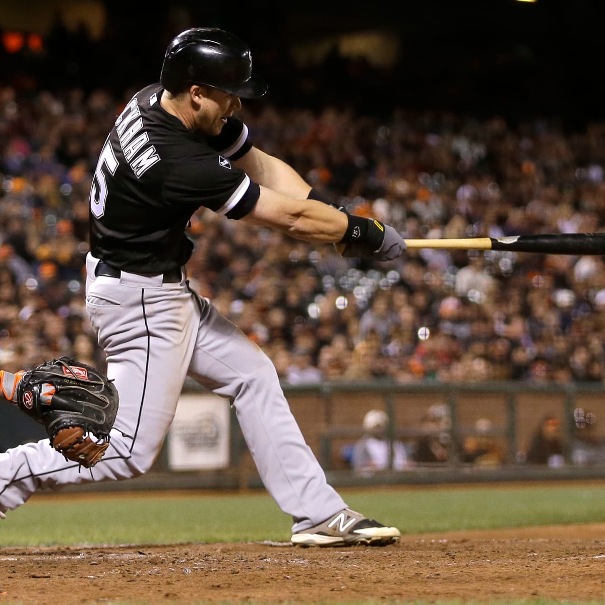 Angels acquire Gordon Beckham from White Sox