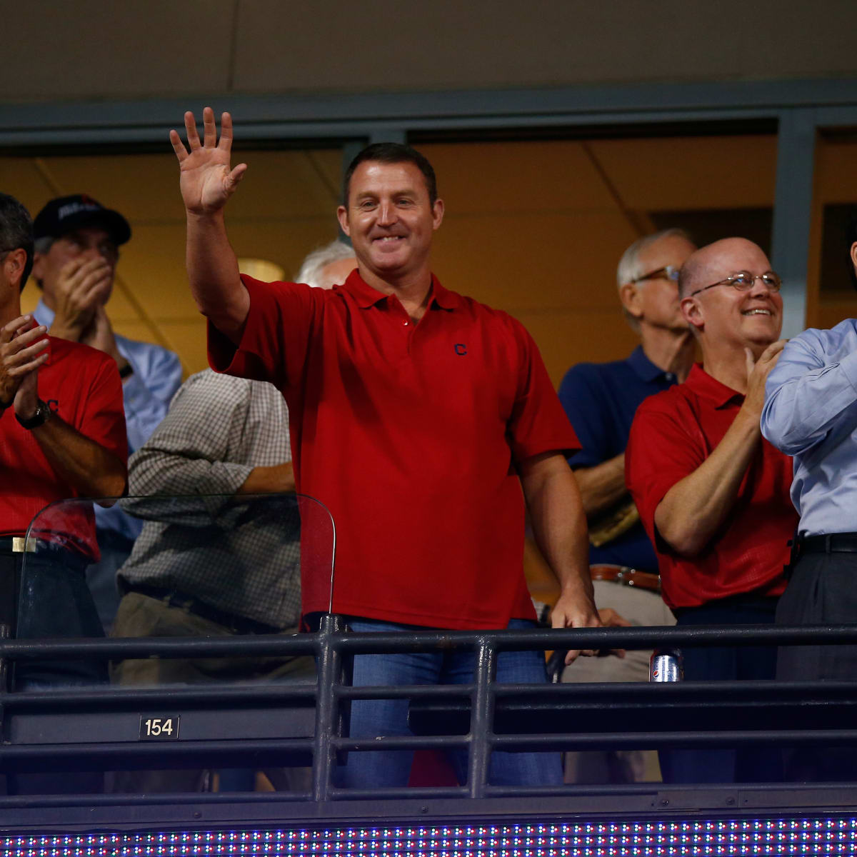 Jim Thome signs one-day contract, officially retires as an Indian - NBC  Sports