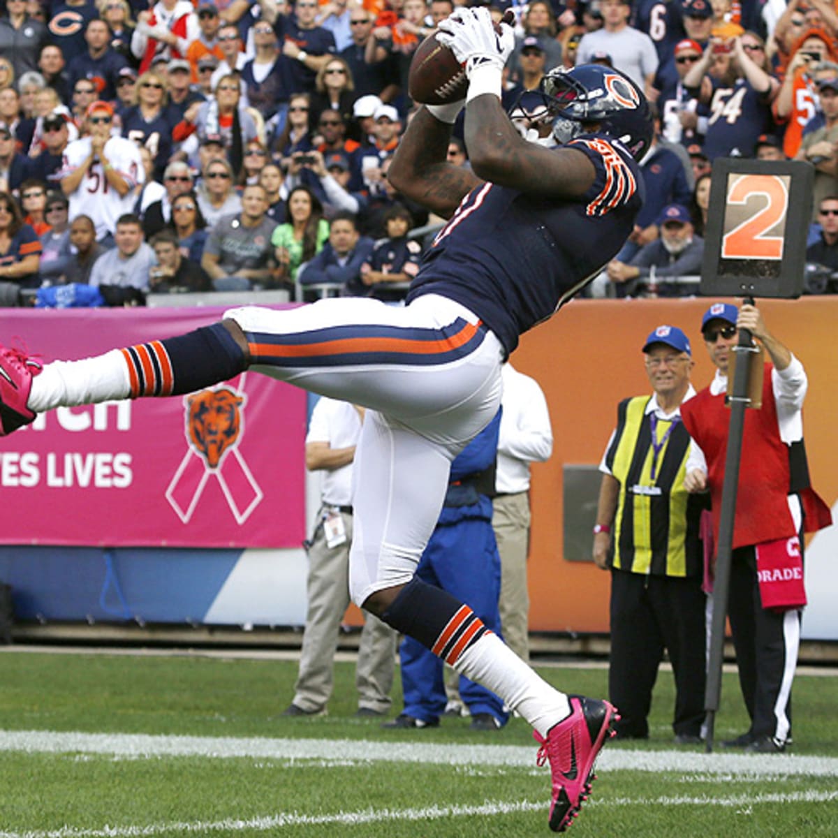 Why is Eagles' Alshon Jeffery so happy to have Josh McCown as his