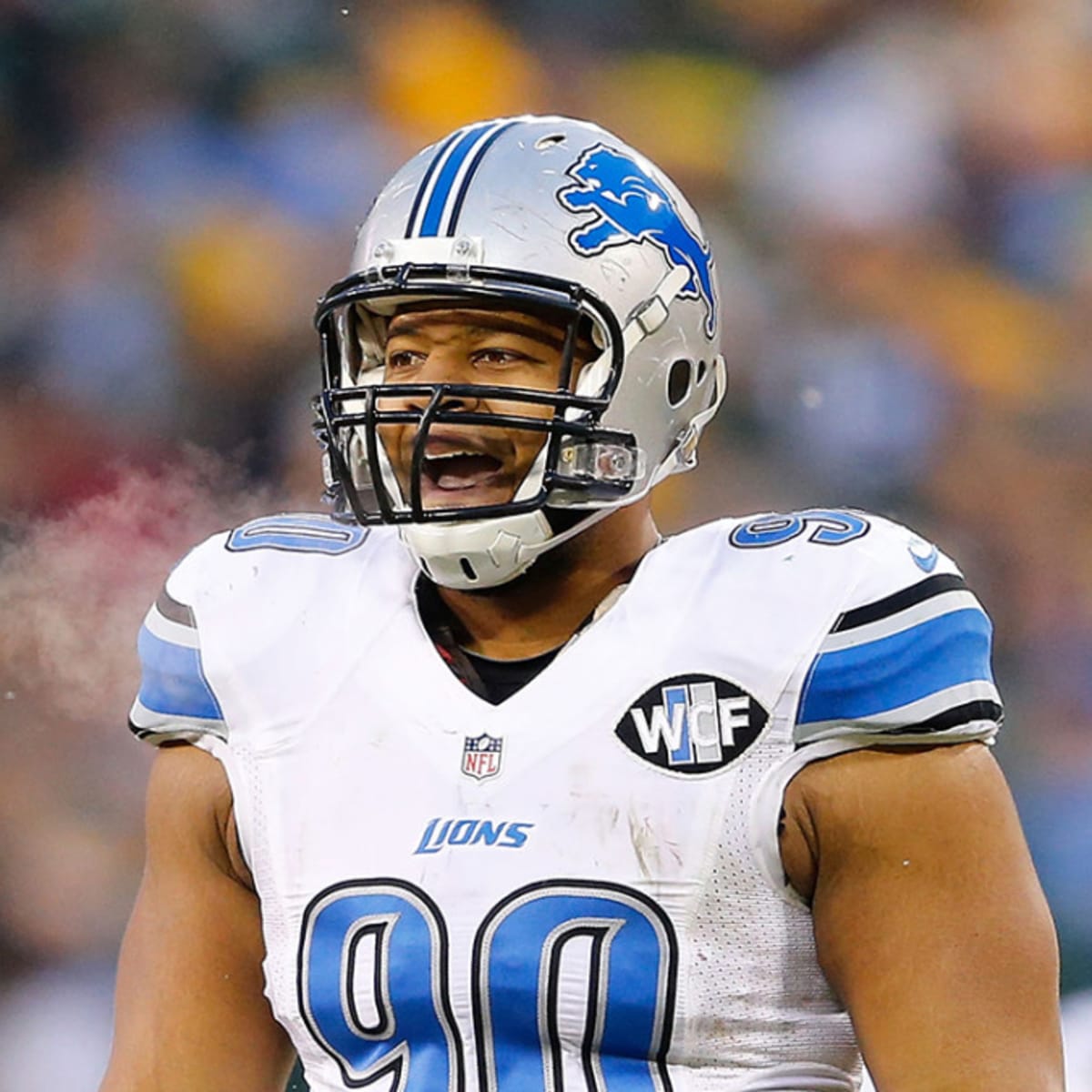 Detroit Lions' Suh: Feet were numb when I stepped on Rodgers