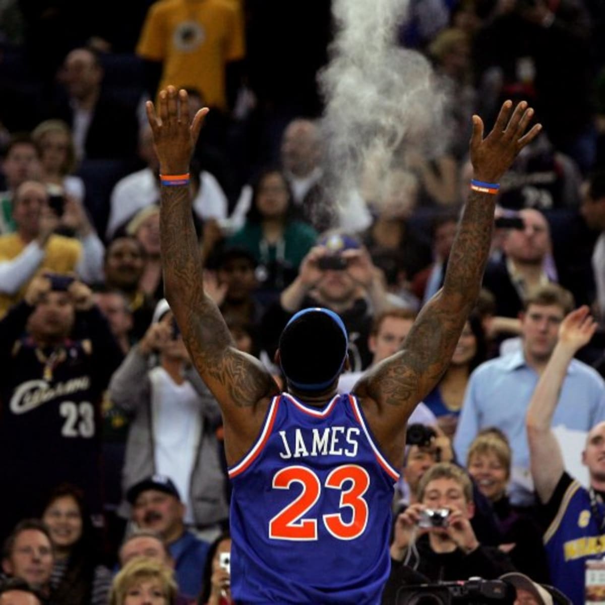 LeBron To The Cavs? NBA Fans Are Speculating About It - The Spun