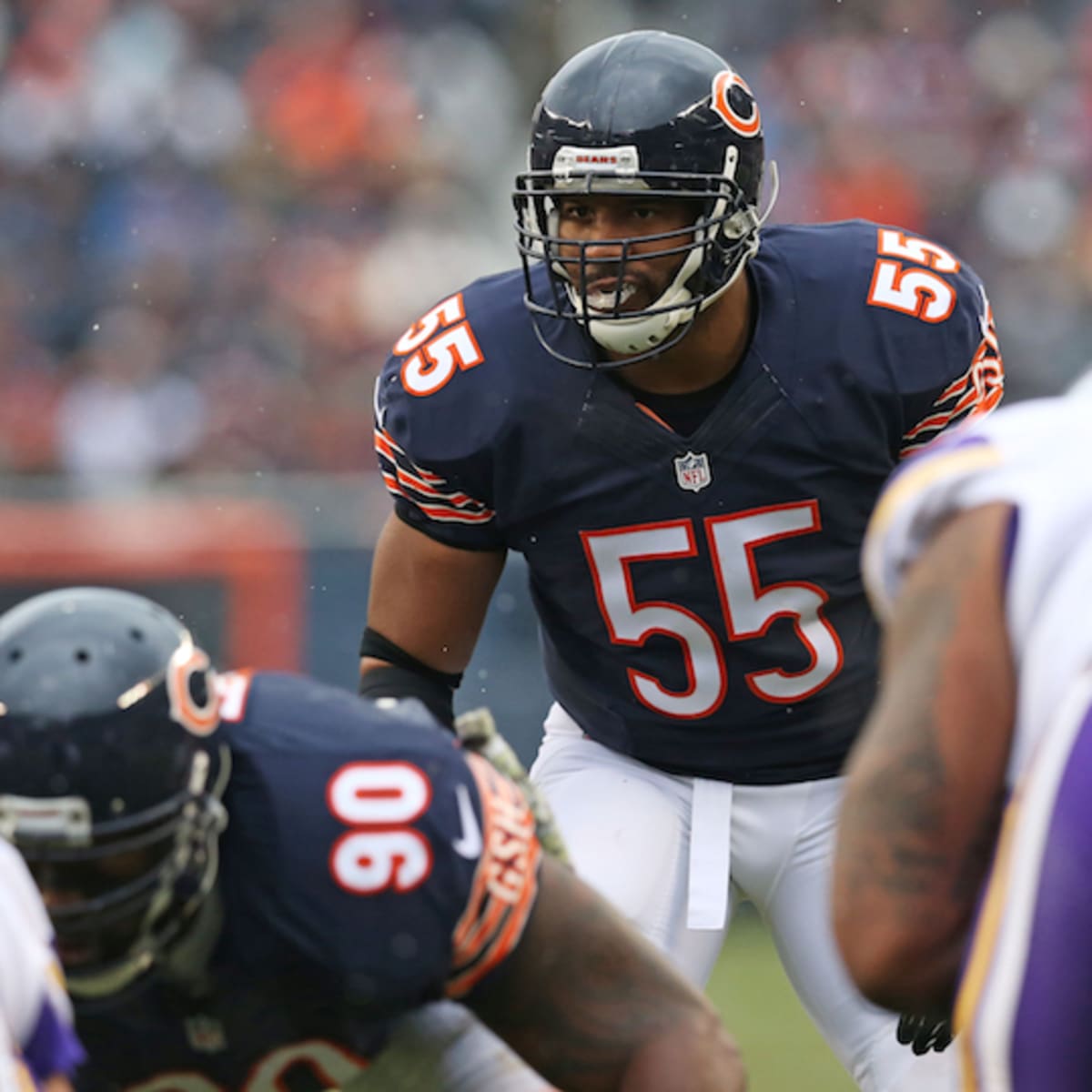 Chicago Bears linebacker Lance Briggs (55) plays against the New York  Giants during the first half