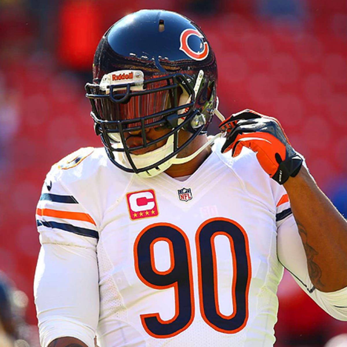 Chicago Bears' Julius Peppers Takes His Family To Miami Beach