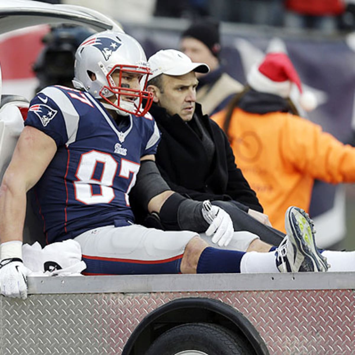 Rob Gronkowski injury: Patriots TE to have surgery on ACL, MCL tears 