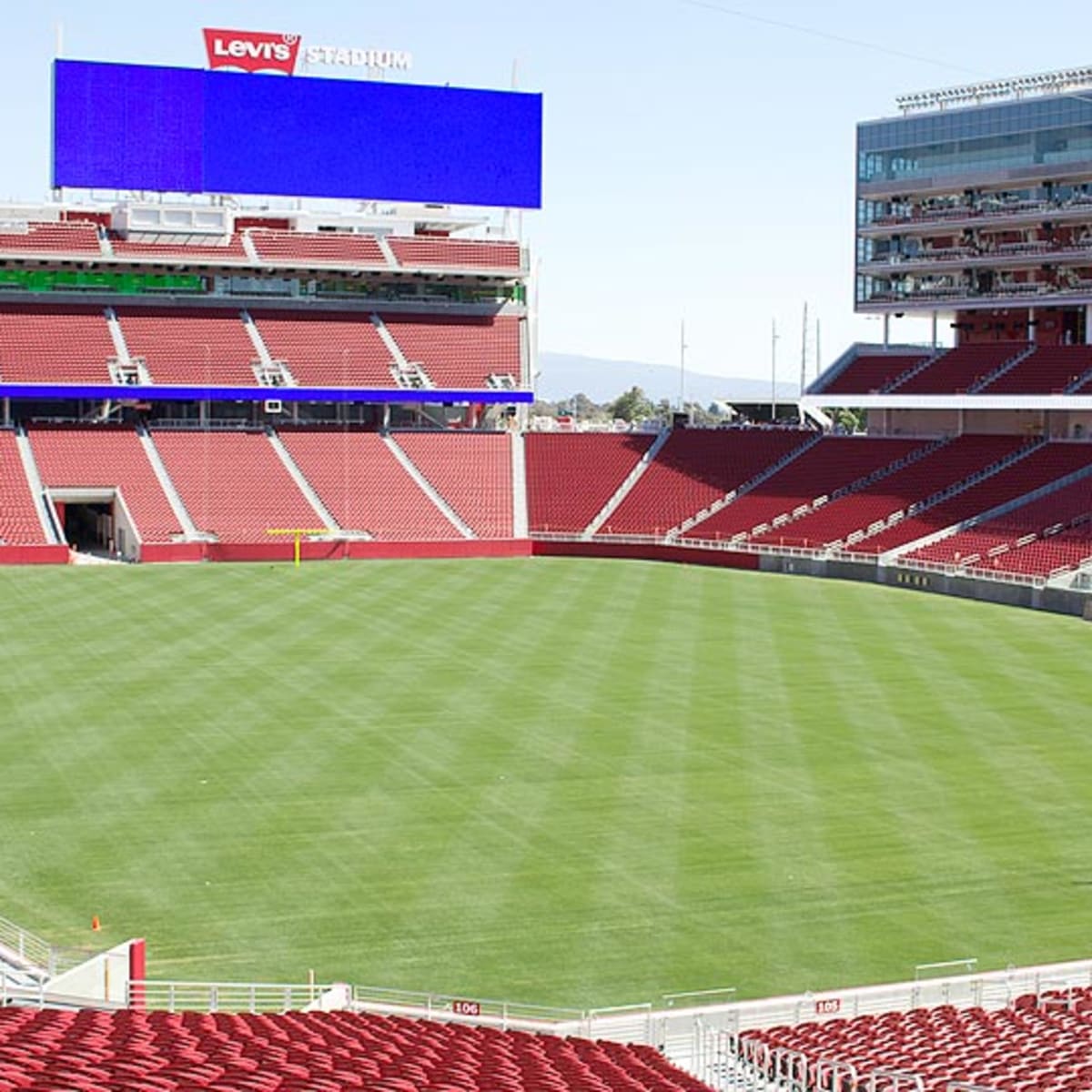 San Francisco 49ers 2014 Levis Stadium Inaugural Season Ticket Holder  Wooden Box