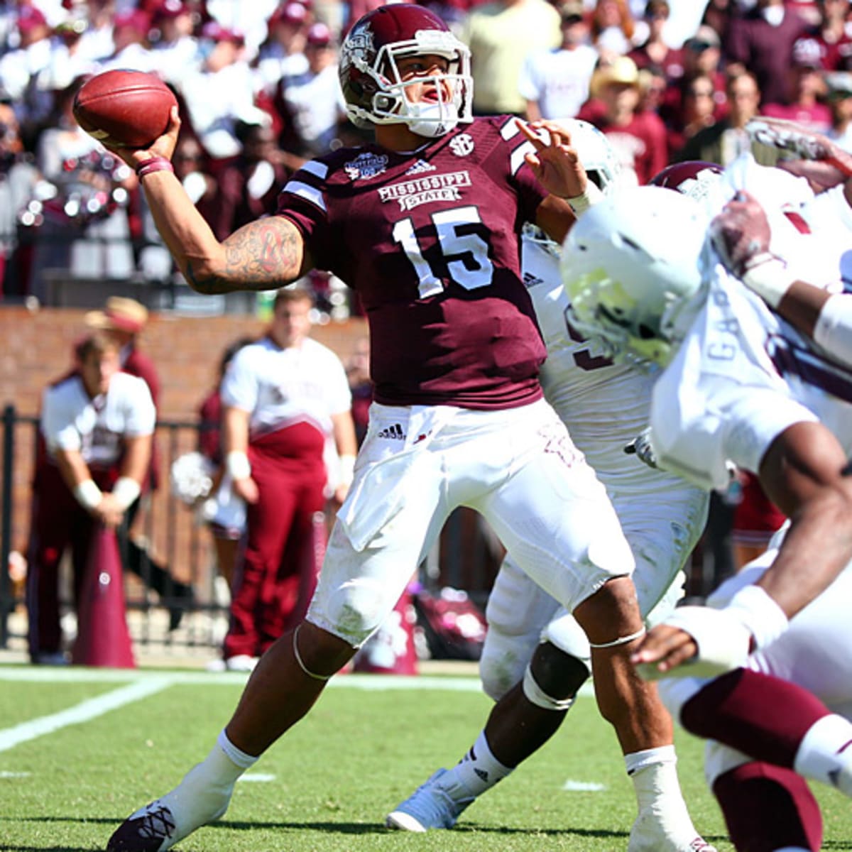 Dak Prescott, Mississippi State See Odds Improve for Heisman, National  Championship - For Whom the Cowbell Tolls