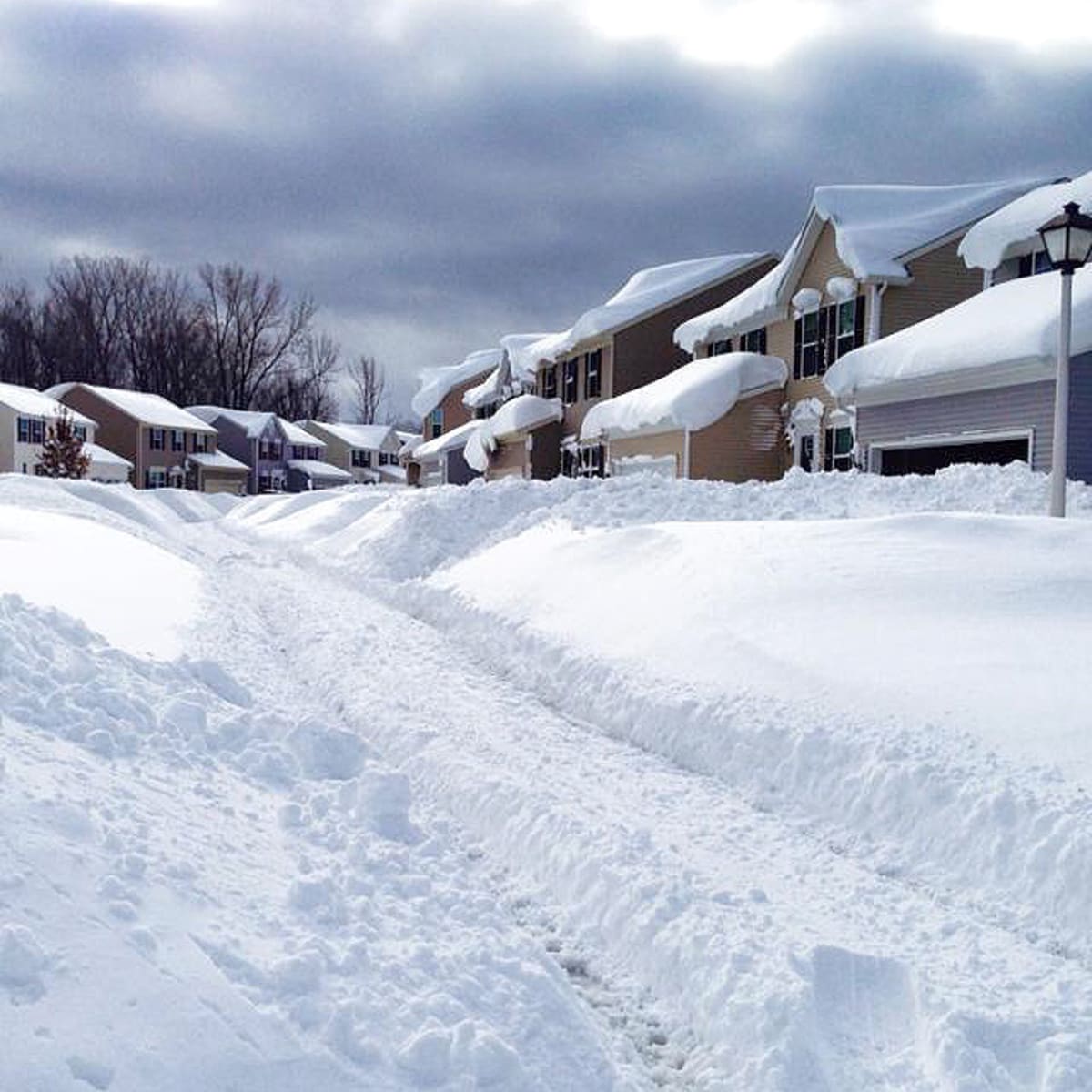 Bills-Jets Game Is Moved to Detroit as Snow Blankets Buffalo Area - The New  York Times