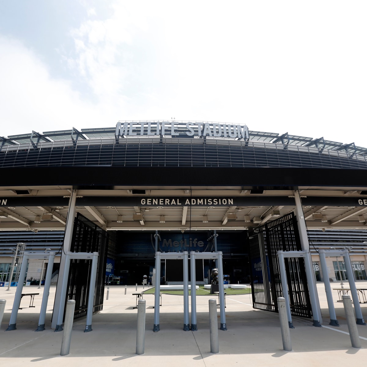 Metal Detectors Become One More Reason to Get to the Ballpark