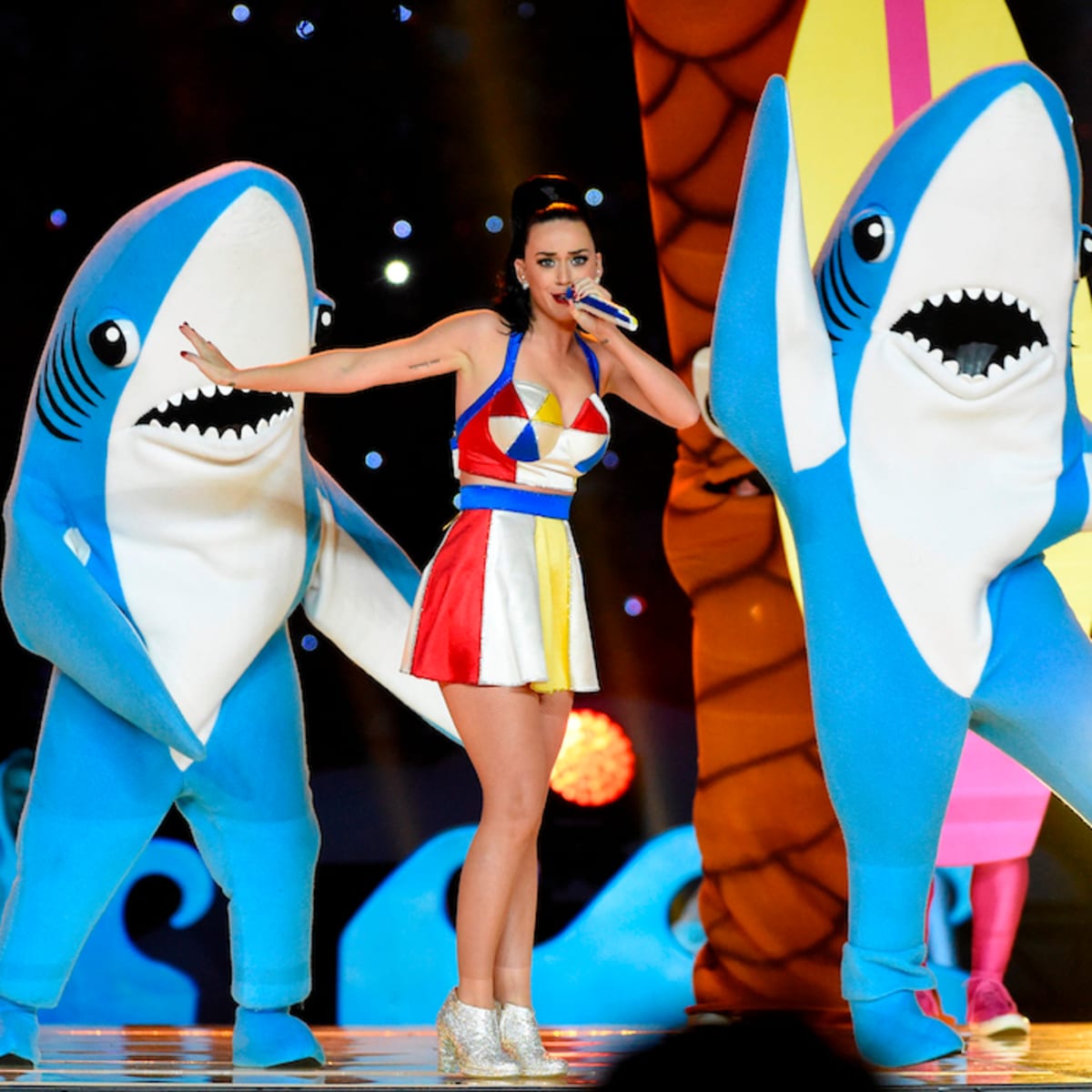 Katy Perry credits sharks for Super Bowl halftime show - Sports Illustrated