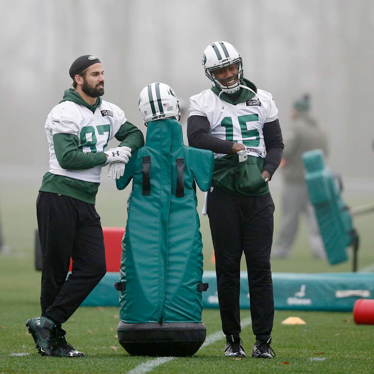 Jets' Eric Decker, Brandon Marshall set NFL record for WR duo